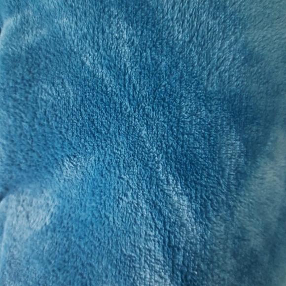 Plush Burgundy Blanket - Picture 2 of 5